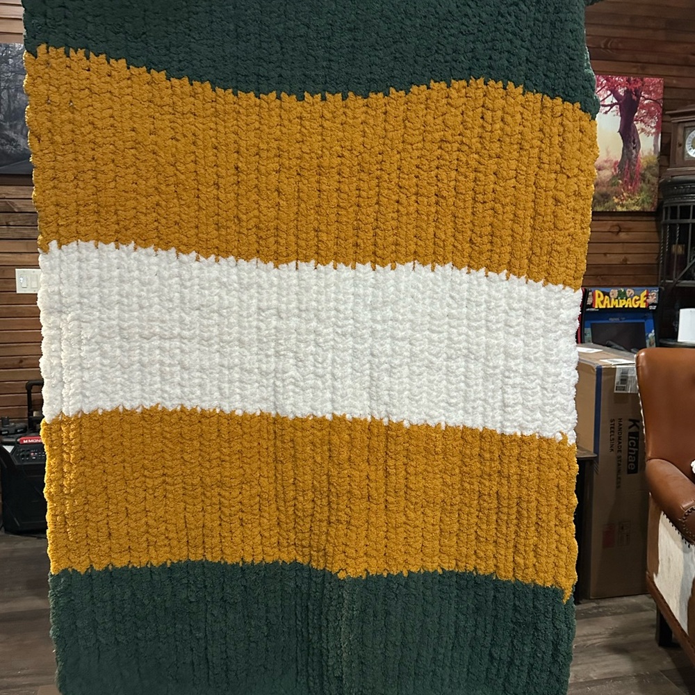 Chunky Blanket Throw  Green White Gold